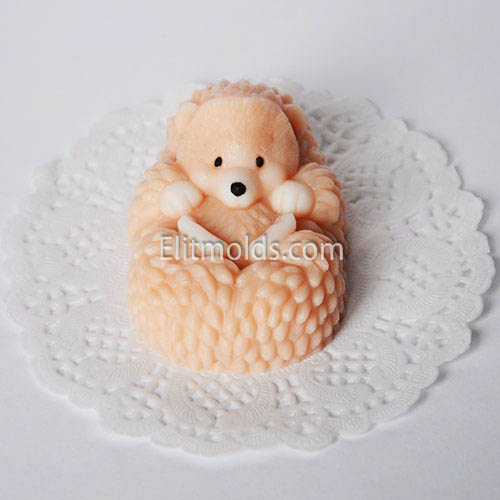 Hedgehog on the back silicone mold